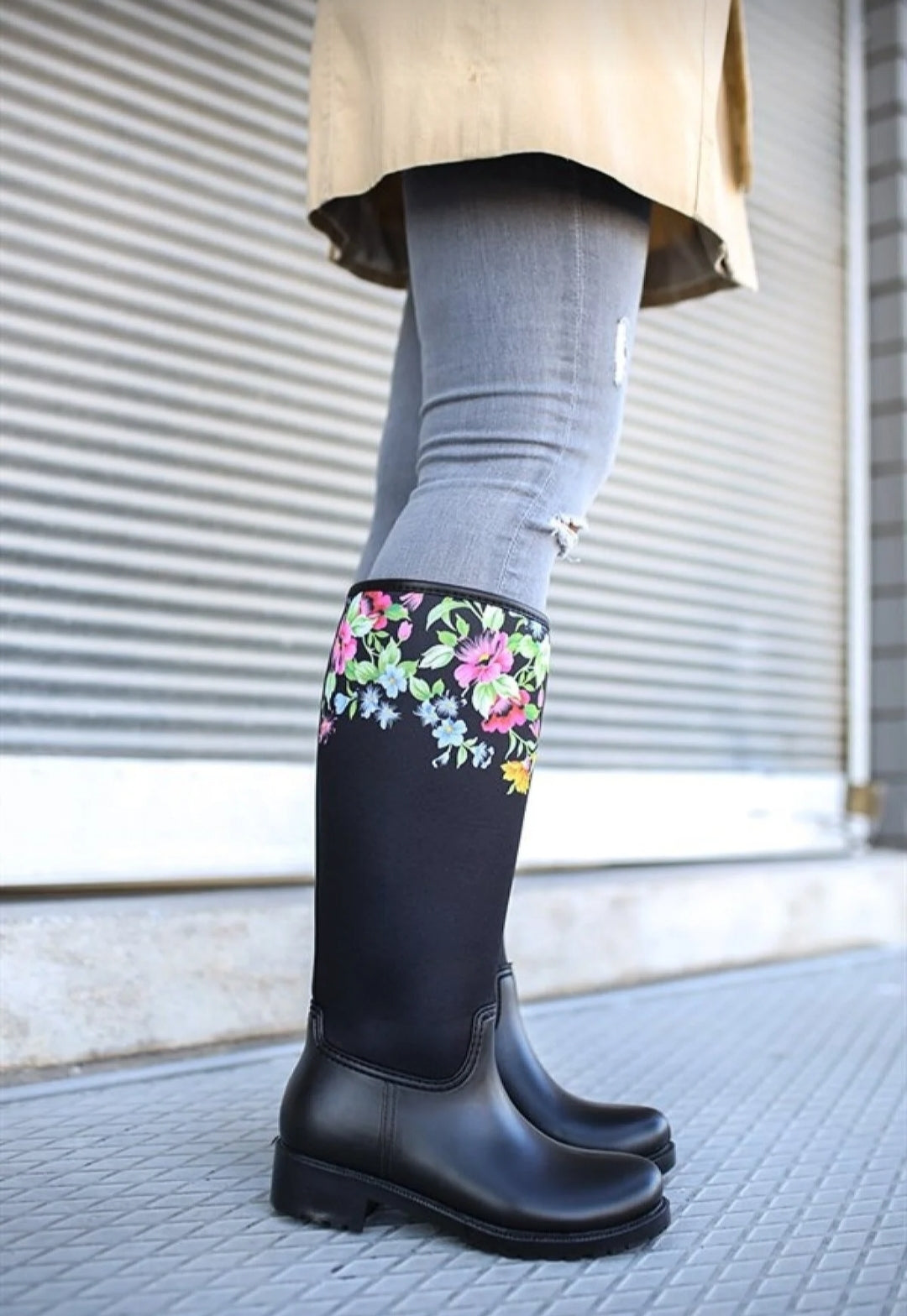 The Flowers Boots